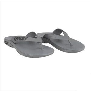 Oakley Men's B1B Grey Flip Flop  NWT